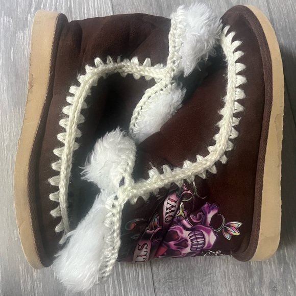 Ed Hardy Love Kills Moccasin Style Boots with Soft Sole Brown with Fur Size 7 - Picture 5 of 10